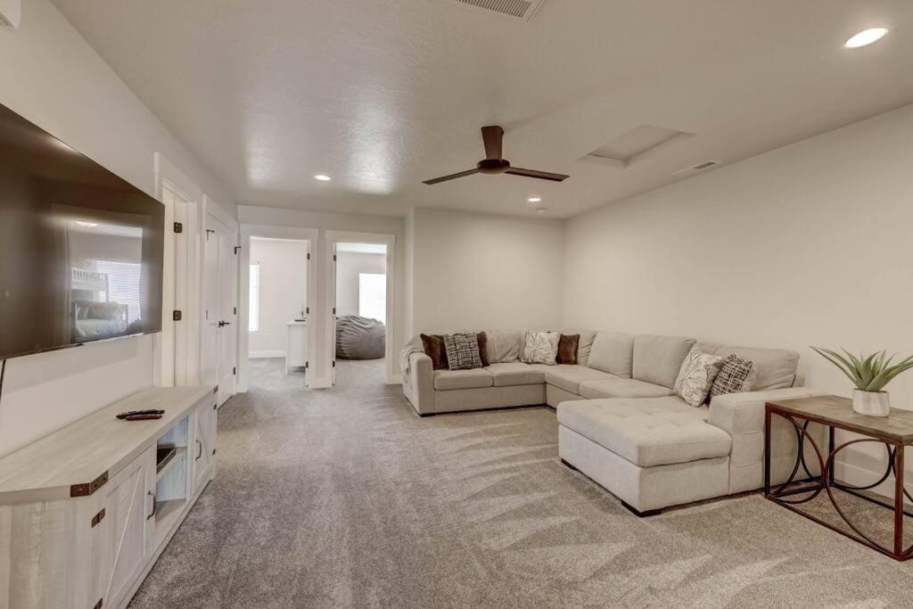 Villa St George, Private Hot Tub/Patio, New Community Washington Exterior foto